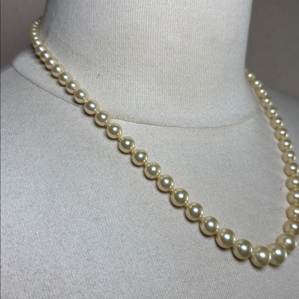 Vintage Pearl Necklace 925 Sterling Gold Tone Clasp Ivory Pearls Dainty Classic - Picture 11 of 14